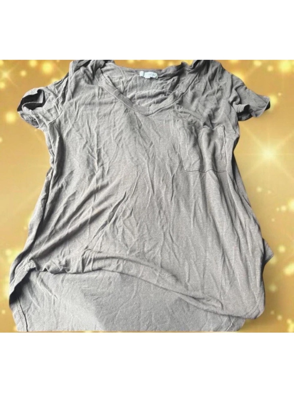 Everyday V-Neck Short Sleeve Tee in Taupe